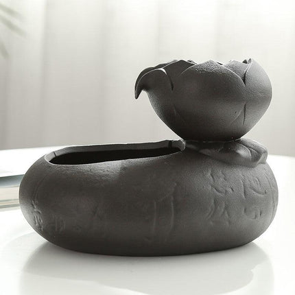 Pet Oasis: Resin Cat Feeder And Water Dispenser