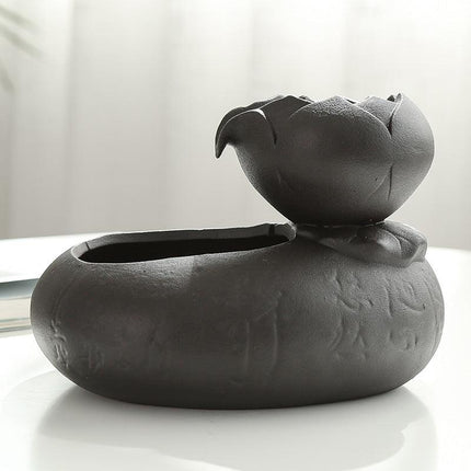 Pet Oasis: Resin Cat Feeder And Water Dispenser