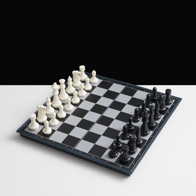 3 IN 1 magnetic Game Set