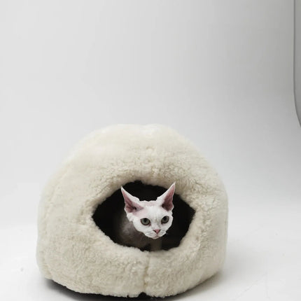Nest Natural Woolen Pet Bed - White