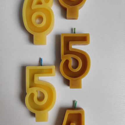 Handmade Beeswax Number Candles | 0-9 | Natural