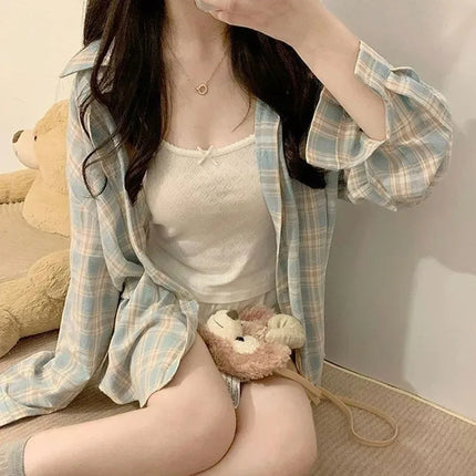 Women's Oversized Plaid Shirt