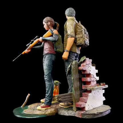 Joel & Ellie Collectible Figurine Set