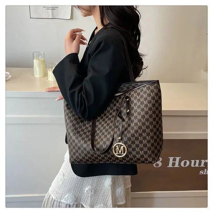 Check Pattern Tote Bag