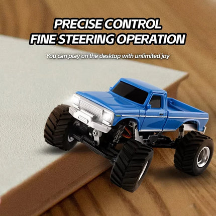 1:36 Mini RC Crawler