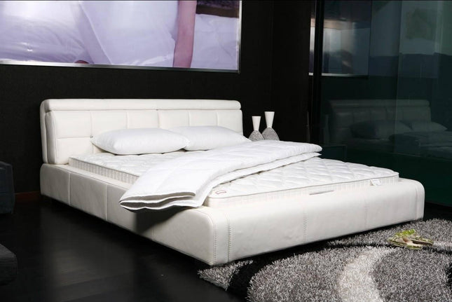 DaDa Bedding Solid White Ultra Extra Comfort Bed Top Mattress Quilted Cover Padding - 1-Piece