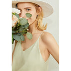 light green / M